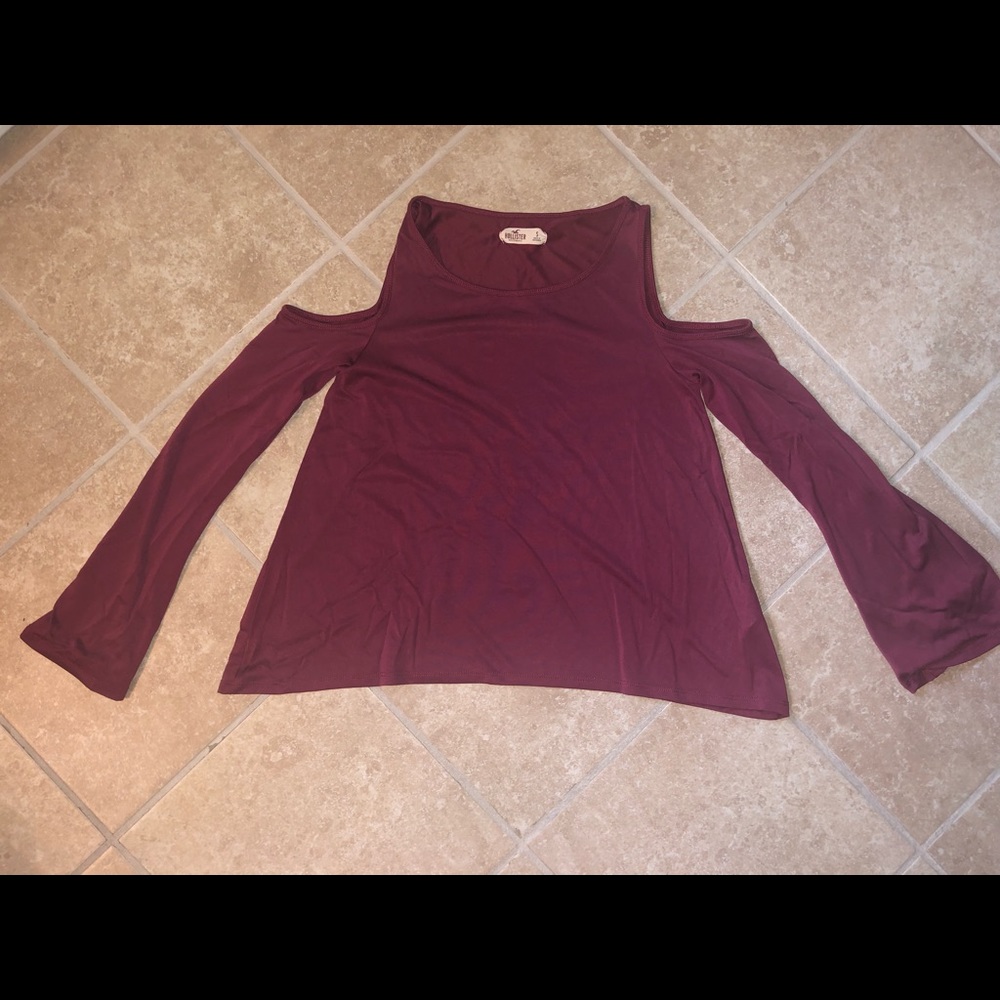 Open shoulder Top